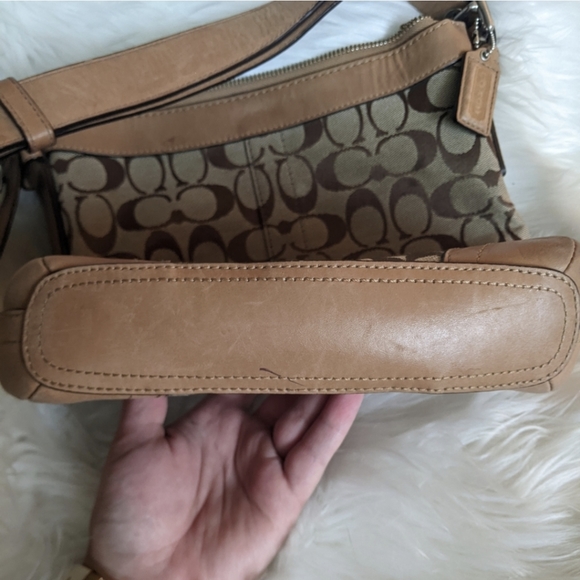 COACH Monogram Logo Handbag Purse 👜 - Picture 3 of 10